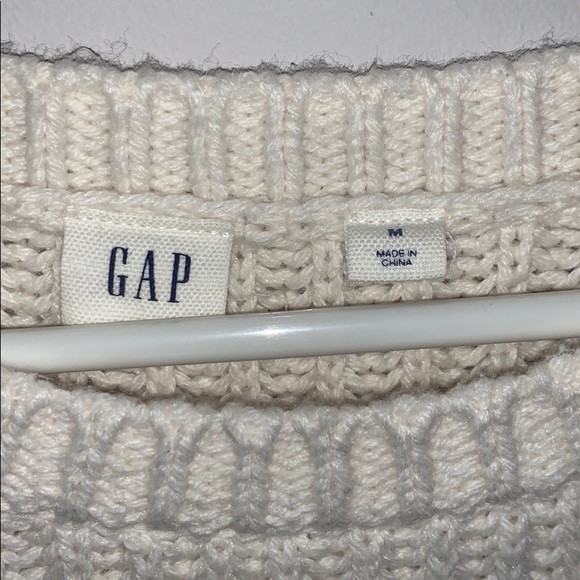 White GAP sweater - Picture 3 of 3